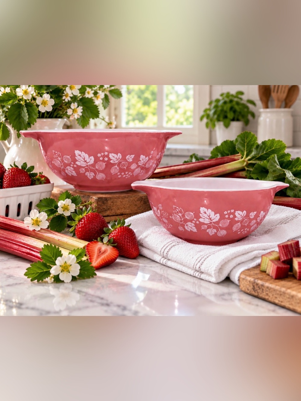 Vintage 1950’s Pyrex Cinderella Pink Gooseberry Pattern Mixing Bowl 442 1.5 Qt